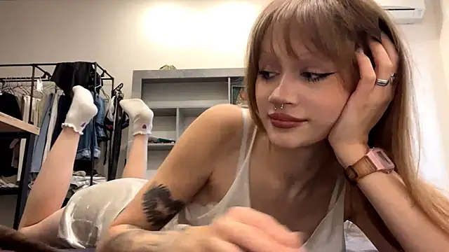 ElissaMikrot online show from 10.06.25