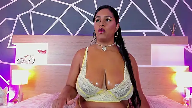 Snapshot of MelissaSam_ chatting on 10.11.25 MelissaSam online show from 10.11.25