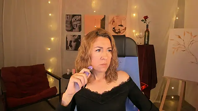 DonnaSmitth online show from 10.14.25