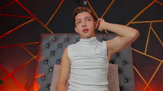 Lian Miller1  online show from 11.15.25