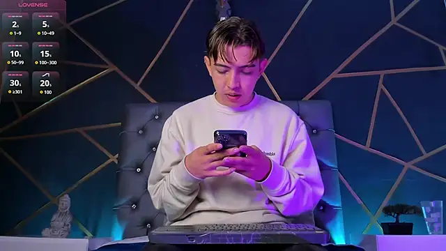 Lian Miller1  online show from 01.07.26