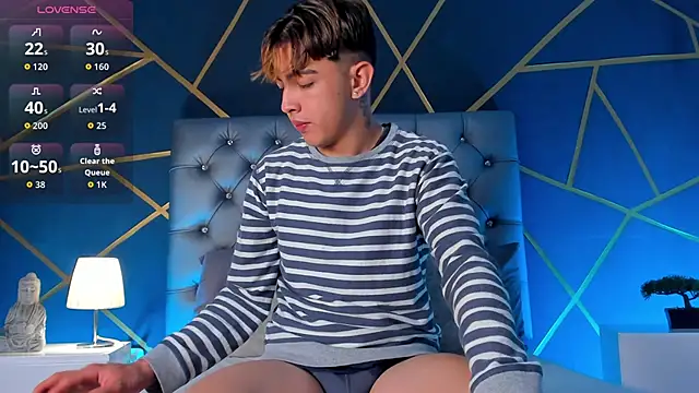 Lian Miller1  online show from 03.12.26