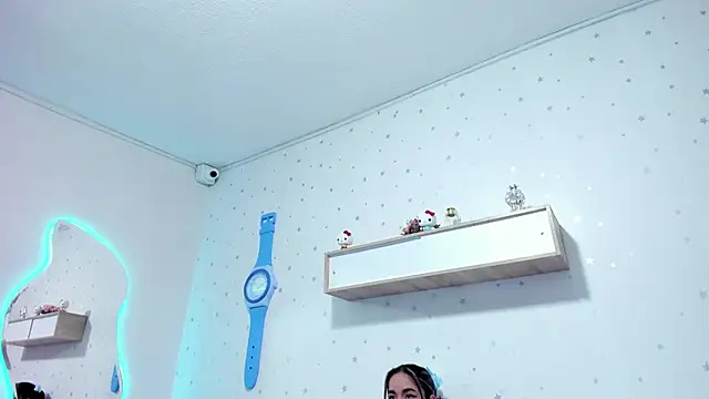 Snapshot of SamannthaOlsen chatting on 10.07.25 SamannthaOlsen online show from 10.07.25