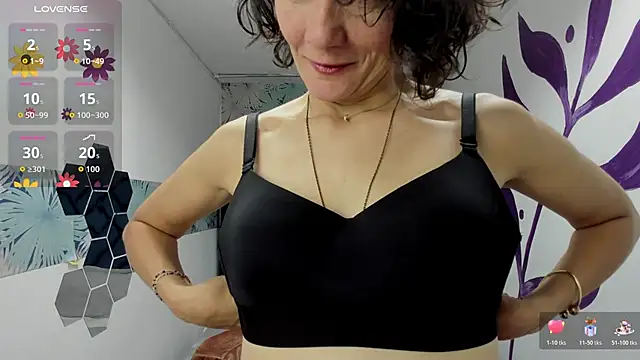 Valery More   online show from 12.02.25