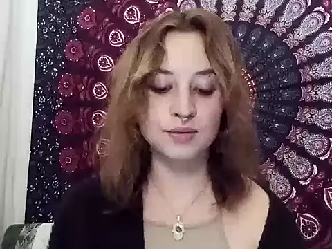 Snapshot of AdalynKiss chatting on 10.05.25 AdalynKiss online show from 10.05.25