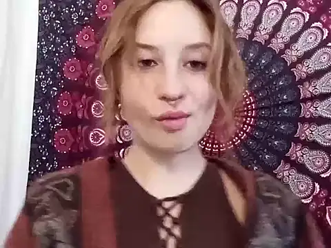 Snapshot of AdalynKiss chatting on 10.06.25 AdalynKiss online show from 10.06.25