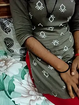 Snapshot of Meenu_rani6 chatting on 09.30.25 Meenu rani6 online show from 09.30.25