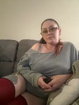 LadyRaven867 online show from 09.30.25