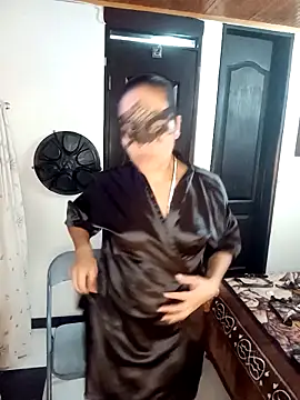 Snapshot of QueenBDSM chatting on 10.02.25 QueenBDSM online show from 10.02.25