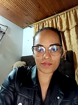 Snapshot of QueenBDSM chatting on 10.16.25 QueenBDSM online show from 10.16.25