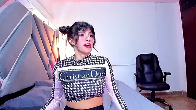 Snapshot of Misaki_Kai chatting on 10.01.25 Misaki Kai online show from 10.01.25