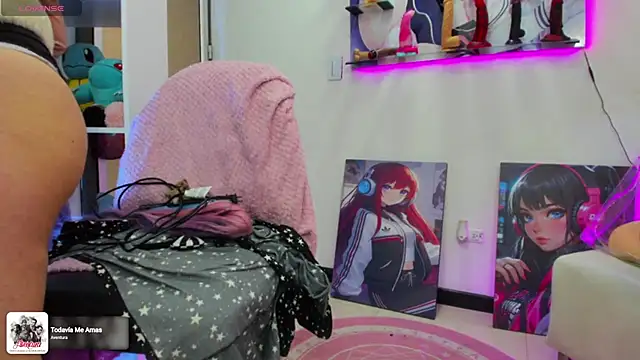 Snapshot of melody_neko777 chatting on 10.10.25 melody neko777 online show from 10.10.25