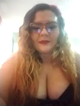 Snapshot of coral_marley chatting on 10.15.25 coral marley online show from 10.15.25