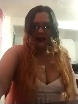 Snapshot of coral_marley chatting on 10.17.25 coral marley online show from 10.17.25