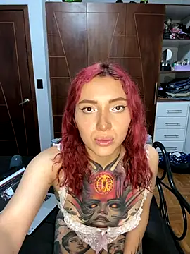 SelenaRouge1 online show from 11.29.25