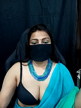 nakedqueen4u online show from 10.06.25