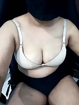 nakedqueen4u online show from 10.10.25