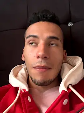 Snapshot of wiland_hot23 chatting on 10.19.25 wiland hot23 online show from 10.19.25