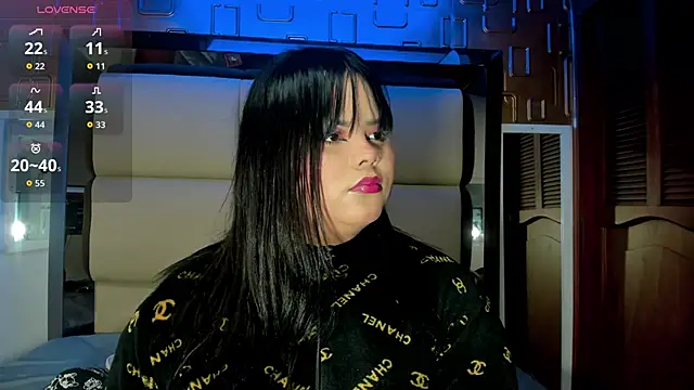 Snapshot of violet_milleer chatting on 10.02.25 violet milleer online show from 10.02.25