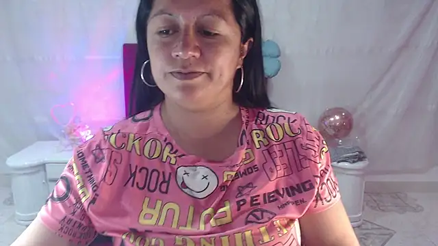 SaharaJohson online show from 10.30.25