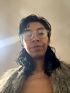 MadamLeRouge online show from 10.12.25