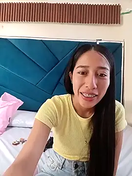 Snapshot of Amelia_Rivas chatting on 10.15.25 Amelia Rivas online show from 10.15.25