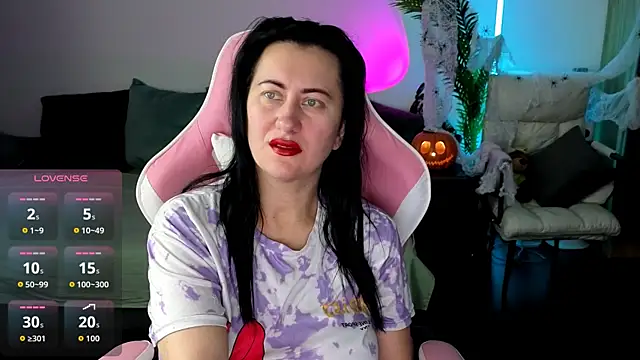 monnica vibe  online show from 10.20.25