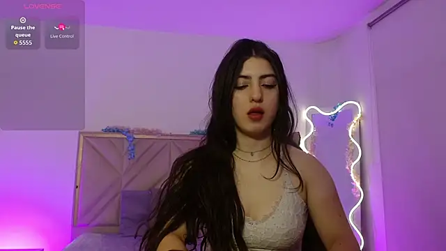 Snapshot of Ixchel_tay chatting on 10.20.25 Ixchel tay online show from 10.20.25