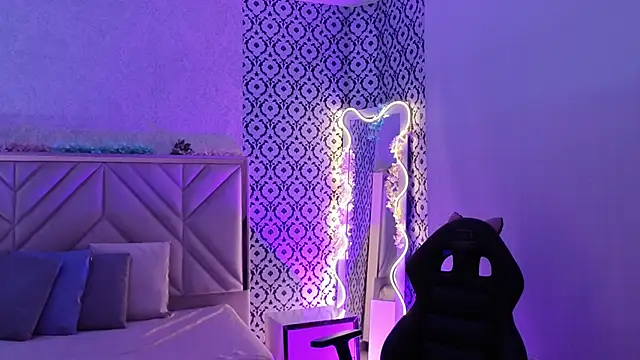 Ixchel tay online show from 02.17.26