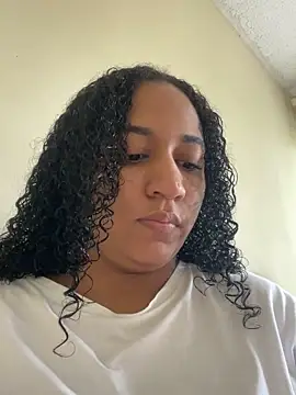 jesicamonroe44 online show from 10.17.25