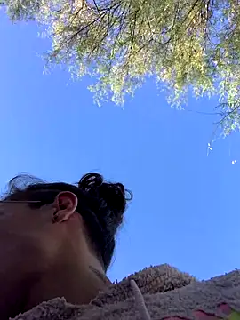 Snapshot of GoldenPussy1329 chatting on 10.07.25 GoldenPussy1329 online show from 10.07.25