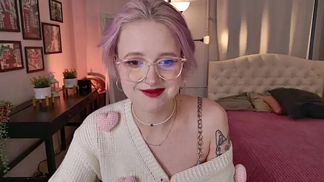 luna son online show from 11.21.25