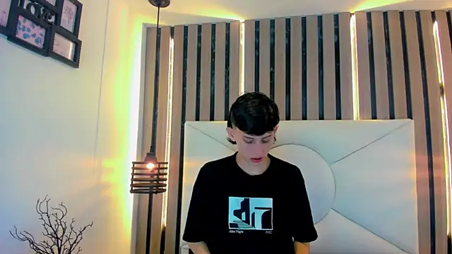 thaigo twink38 online show from 04.14.26