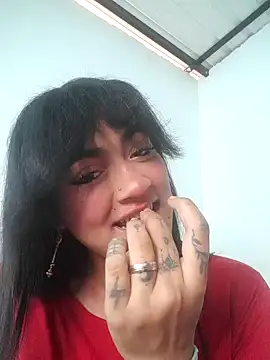 Snapshot of who_is_milyxx chatting on 10.12.25 who is milyxx online show from 10.12.25