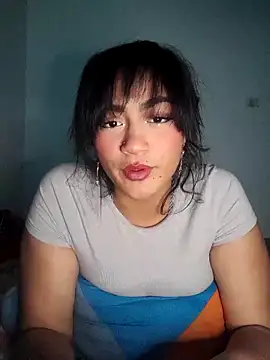 Snapshot of who_is_milyxx chatting on 10.17.25 who is milyxx online show from 10.17.25