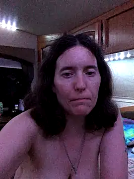 Petite83 online show from 09.29.25