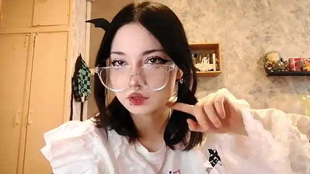 Beeping Creature online show from 10.26.25