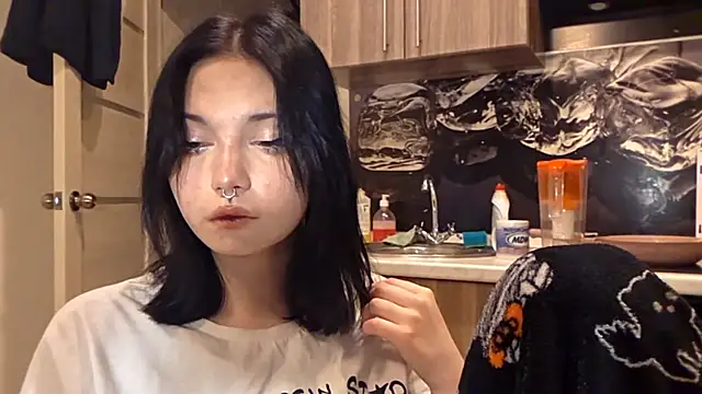 Beeping Creature online show from 02.15.26