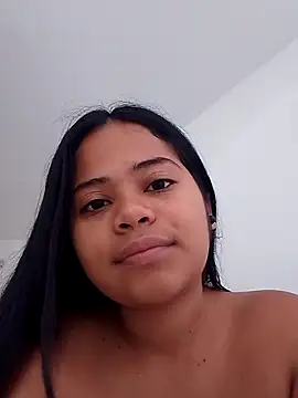 Snapshot of Antonela_19 chatting on 09.28.25 Antonela 19 online show from 09.28.25