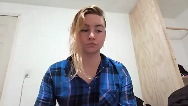 Snapshot of vagimosa chatting on 10.11.25 vagimosa online show from 10.11.25