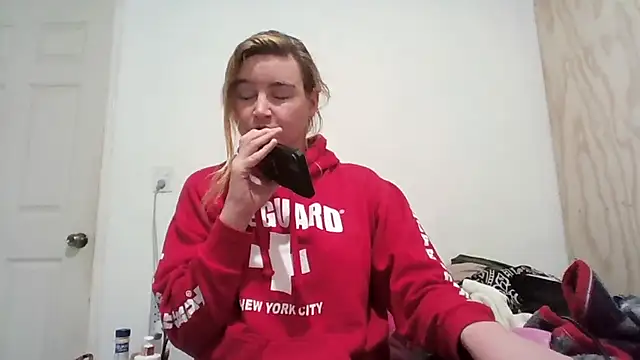 Snapshot of vagimosa chatting on 10.31.25 vagimosa online show from 10.31.25