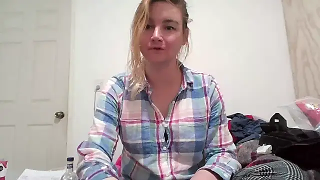 Snapshot of vagimosa chatting on 11.01.25 vagimosa online show from 11.01.25