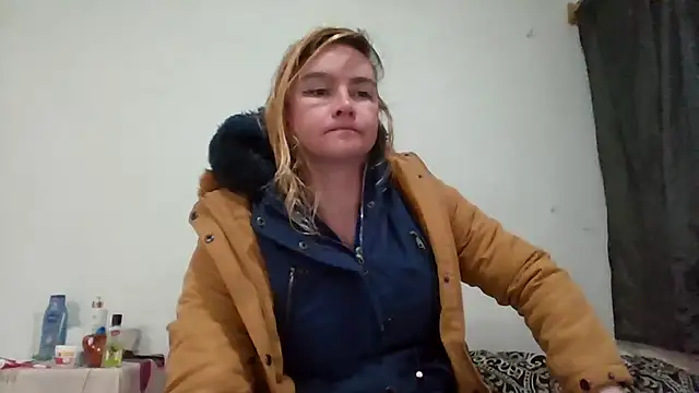 Snapshot of vagimosa chatting on 11.12.25 vagimosa online show from 11.12.25