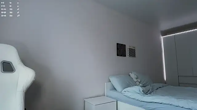 Snapshot of monnymoon chatting on 11.07.25 monnymoon online show from 11.07.25