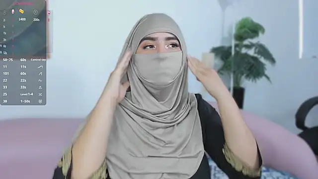 Snapshot of dalila_gool chatting on 09.30.25 dalila gool online show from 09.30.25