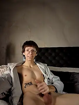 TommieHi online show from 10.04.25