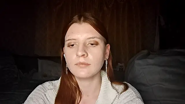 LynteriLain online show from 10.22.25