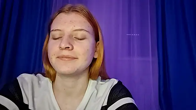 LynteriLain online show from 11.08.25