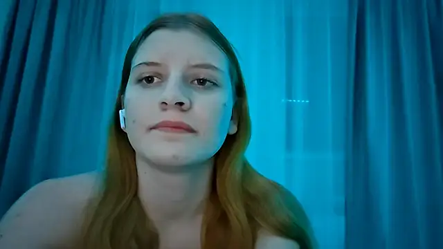 LynteriLain online show from 11.13.25