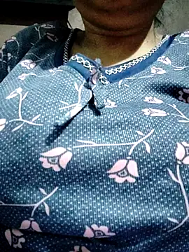 Snapshot of Hot__bhabhi_99 chatting on 10.11.25 Hot bhabhi 99 online show from 10.11.25